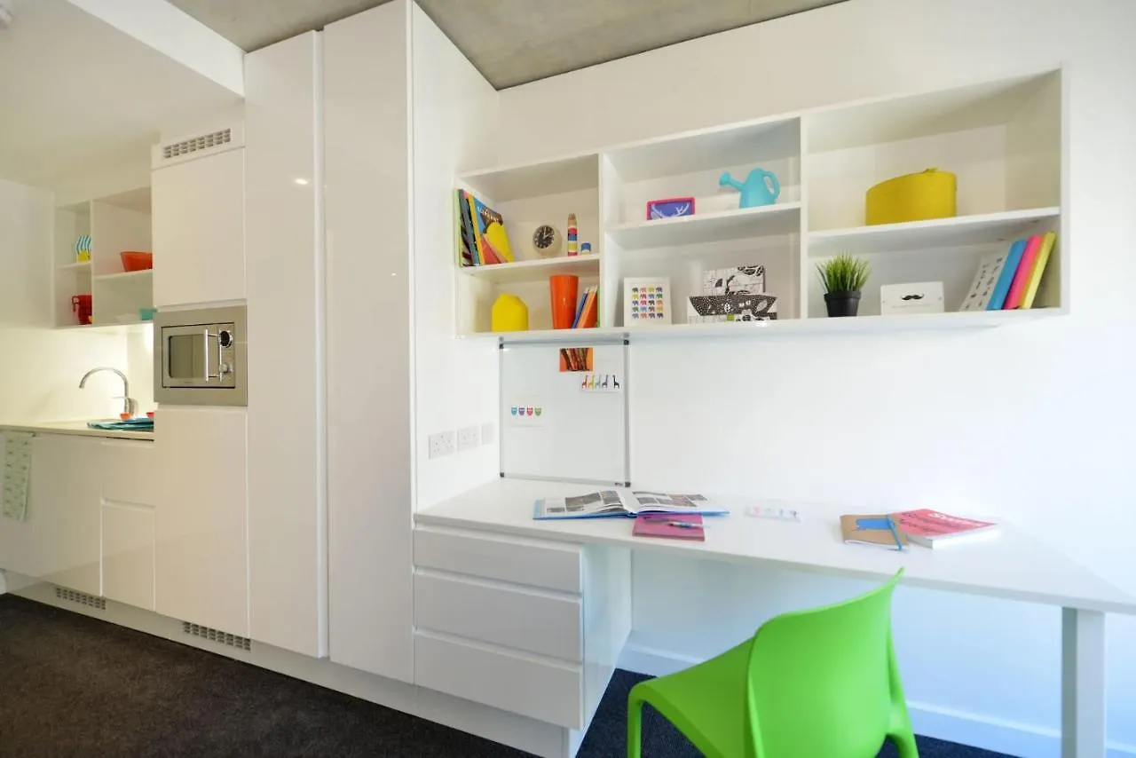 For Students Only Spacious Studio Apartments At Flinders House Located In London Großbritannien