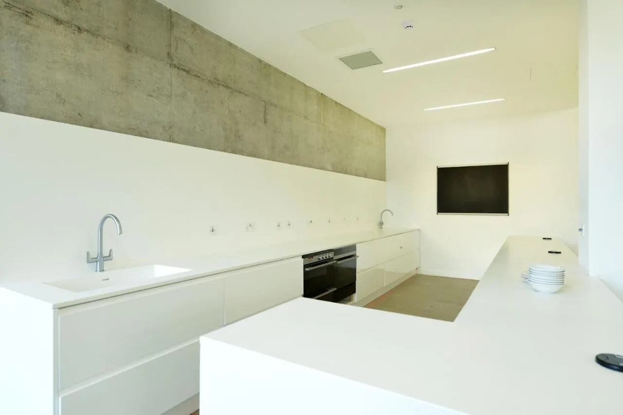 For Students Only Spacious Studio Apartments At Flinders House Located In London
