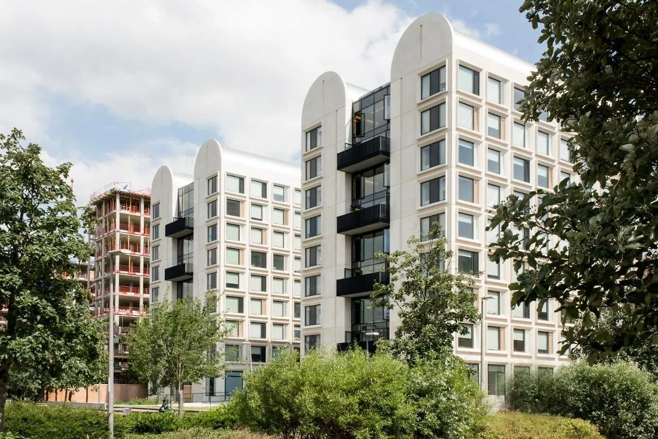 For Students Only Spacious Studio Apartments At Flinders House Located In London