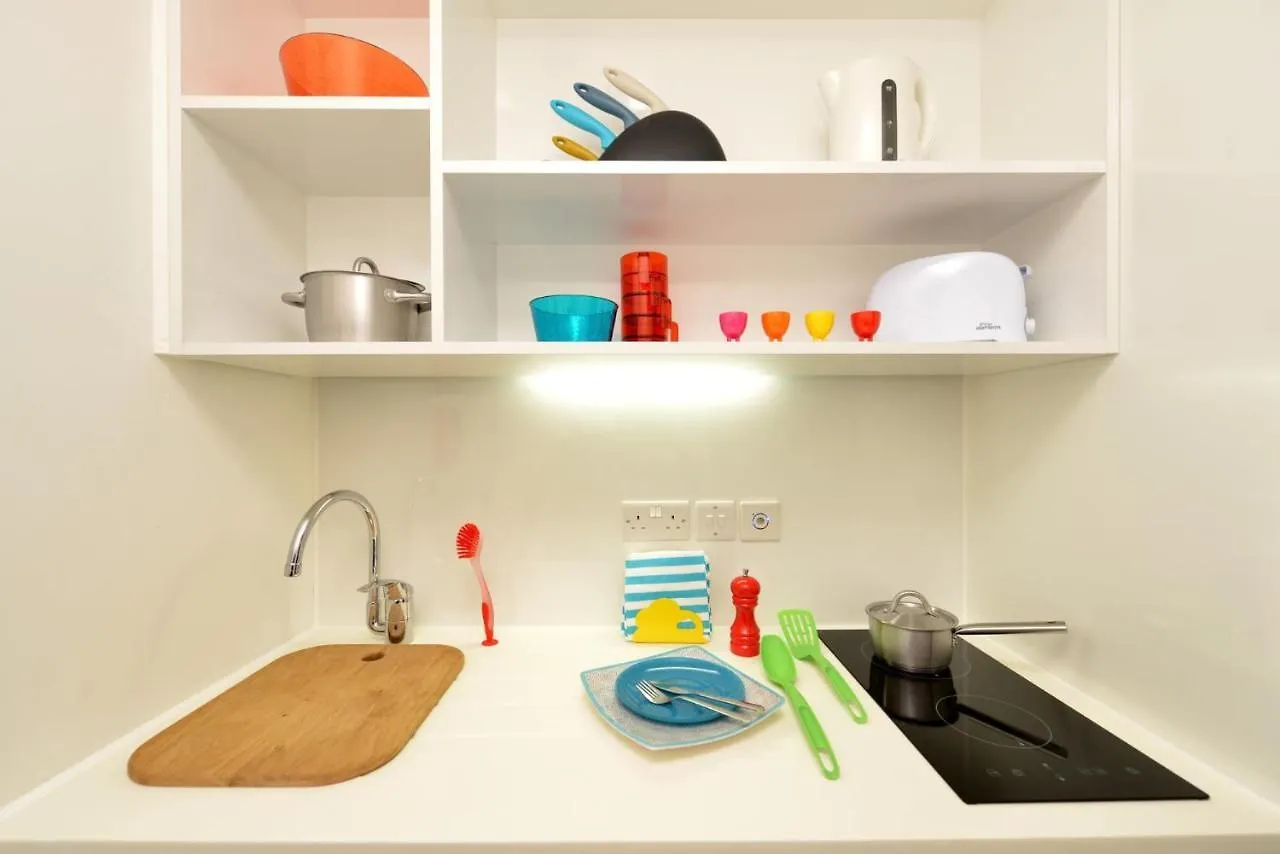 For Students Only Spacious Studio Apartments At Flinders House Located In London