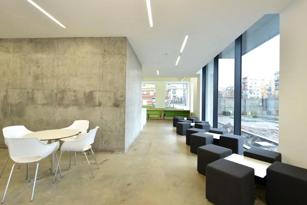 For Students Only Spacious Studio Apartments At Flinders House Located In London