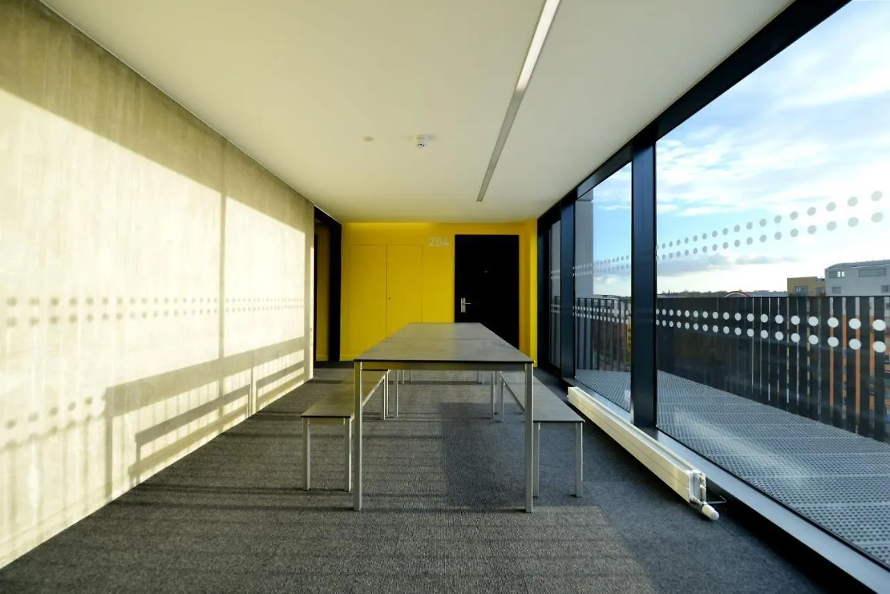 For Students Only Spacious Studio Apartments At Flinders House Located In London