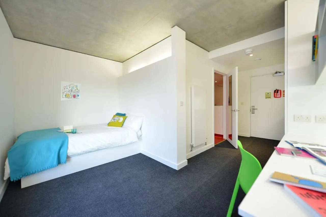 For Students Only Spacious Studio Apartments At Flinders House Located In London 0*,  United Kingdom