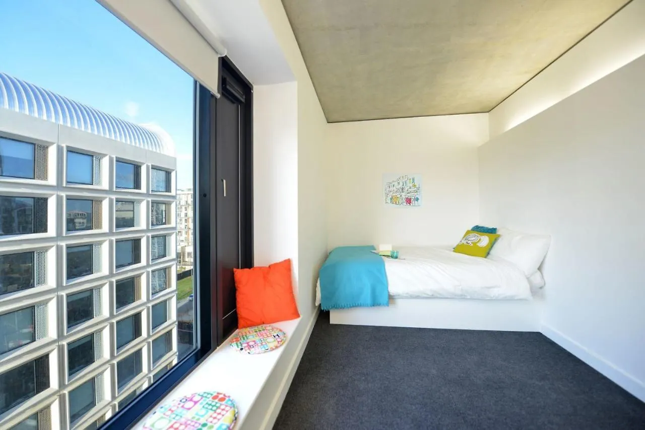 For Students Only Spacious Studio Apartments At Flinders House Located In London